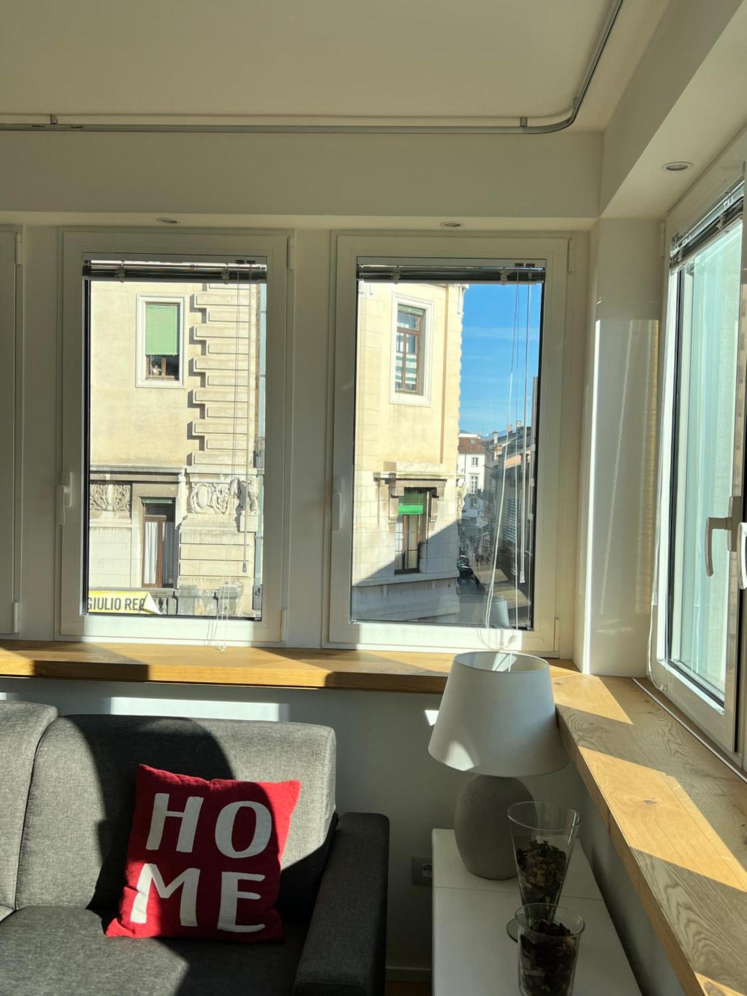 Conte Cavour Apartamento Udine Exterior foto